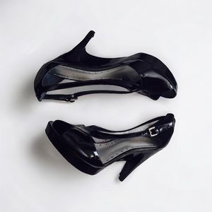 BCBGirls Black Patent Leather Cut Out Low Platform Heels Size 7.5